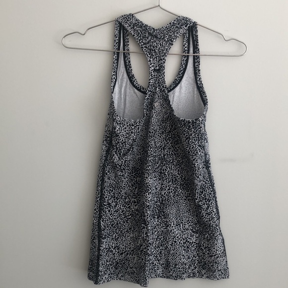 Lululemon Swiftly Tech Razorback Tank - Picture 3 of 3